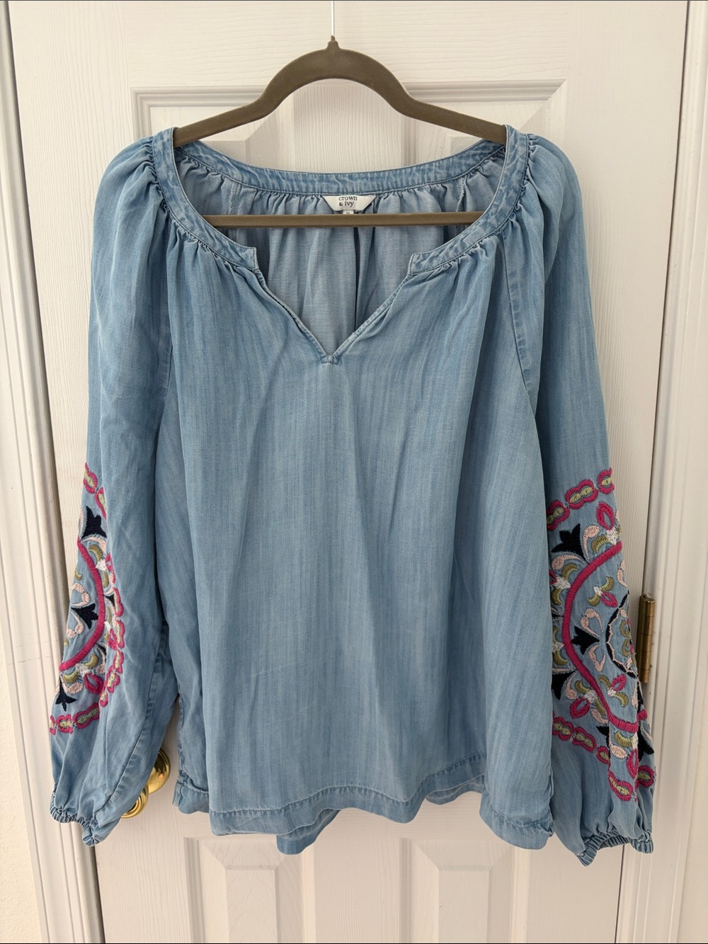 crown & ivy Light Blue Embroidered Sleeve Peasant Top